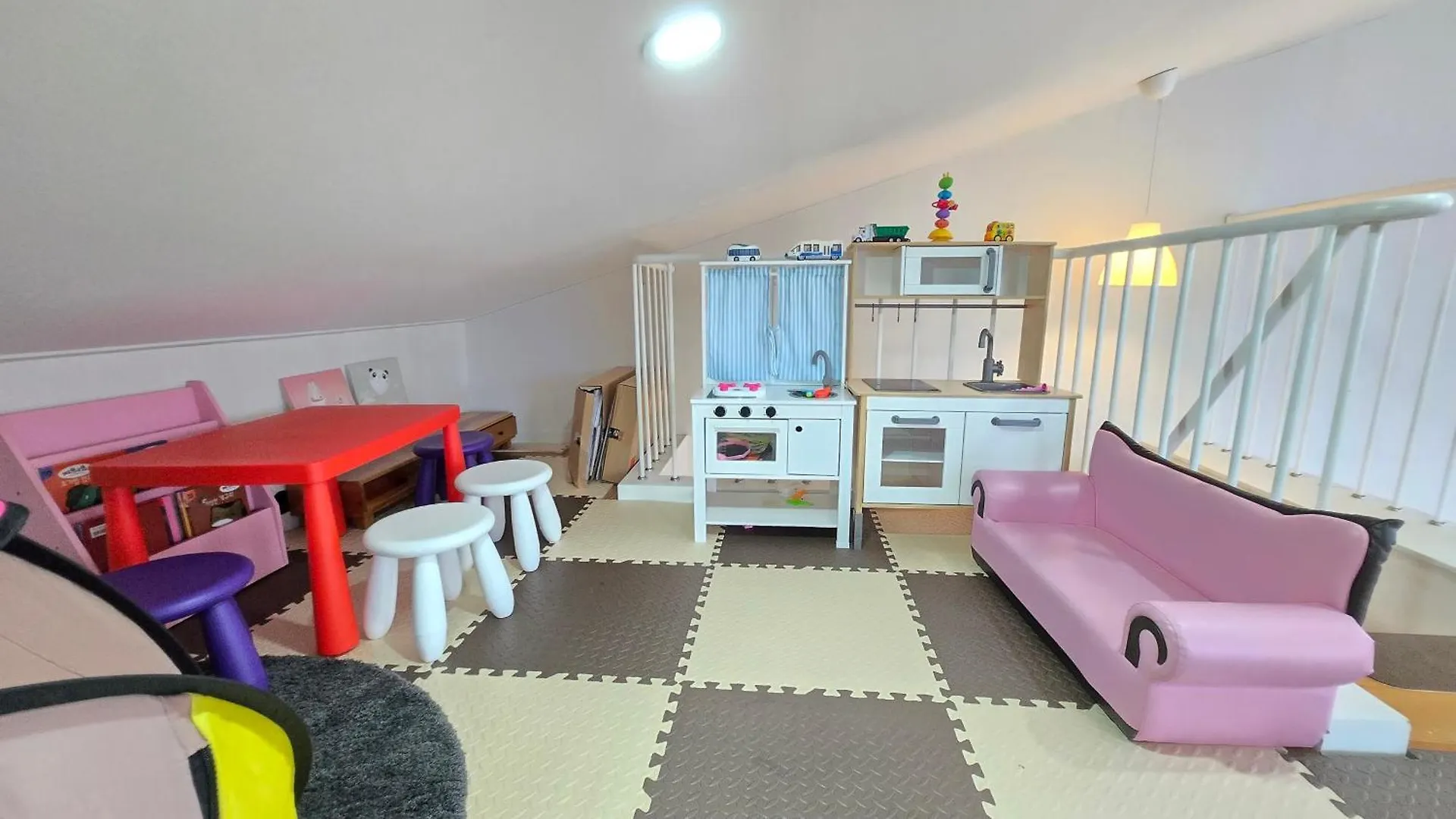 Rare House Hotel Incheon