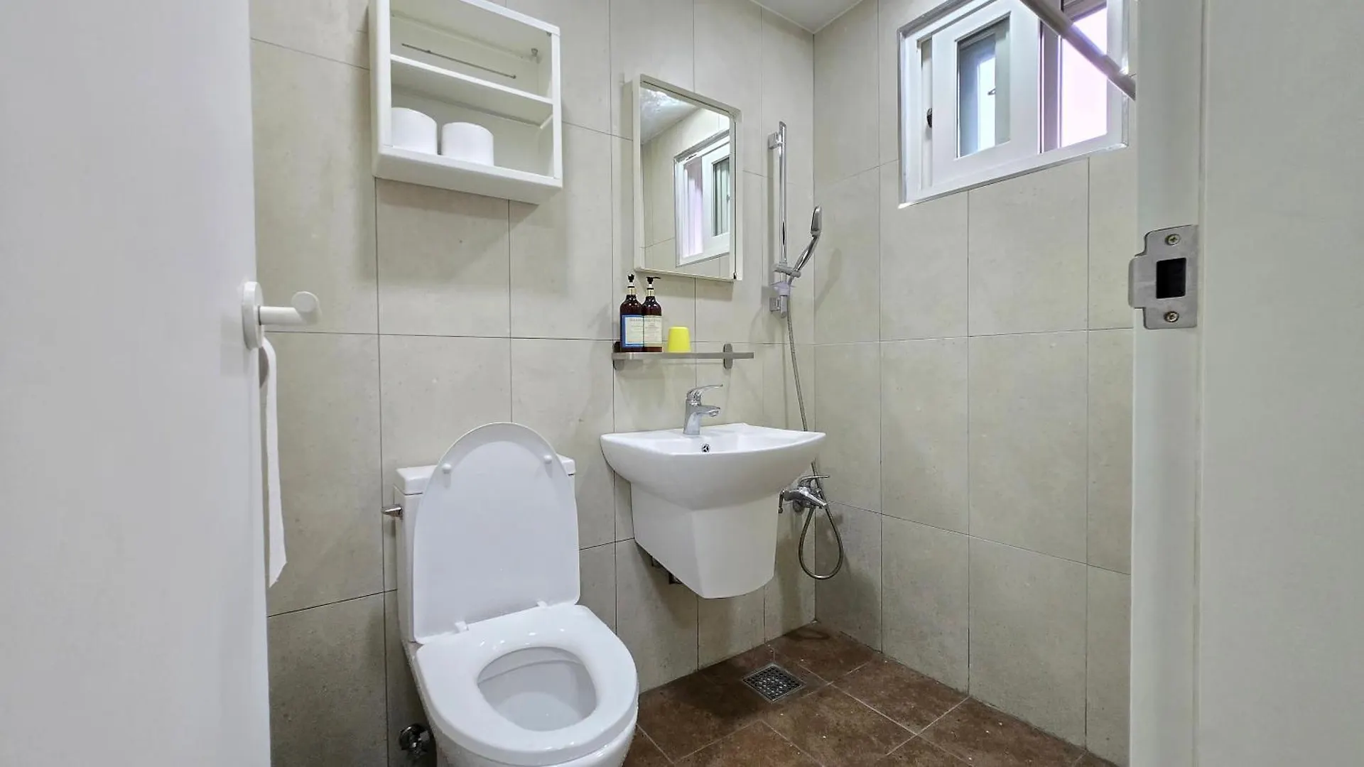 Rare House Hotel Incheon