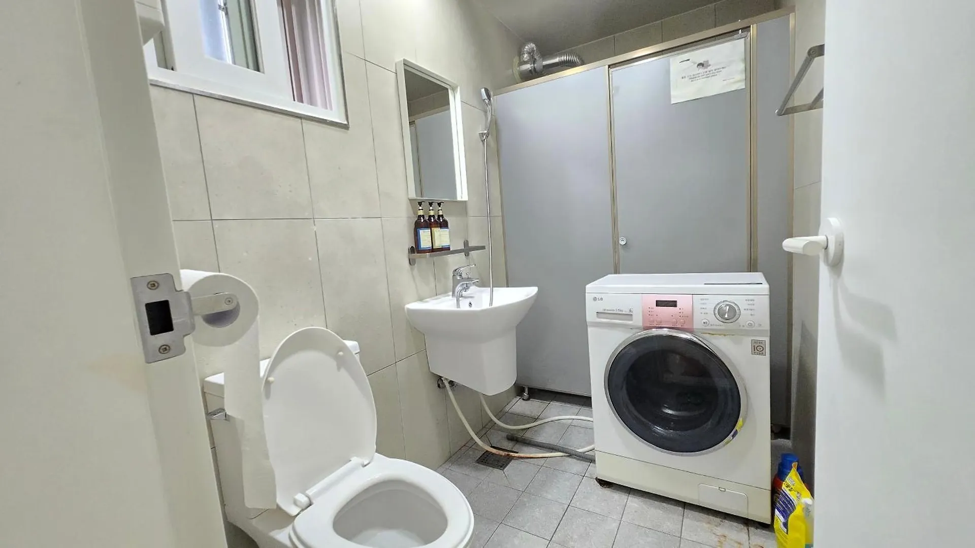 Rare House Hotel Incheon Wisma tamu
